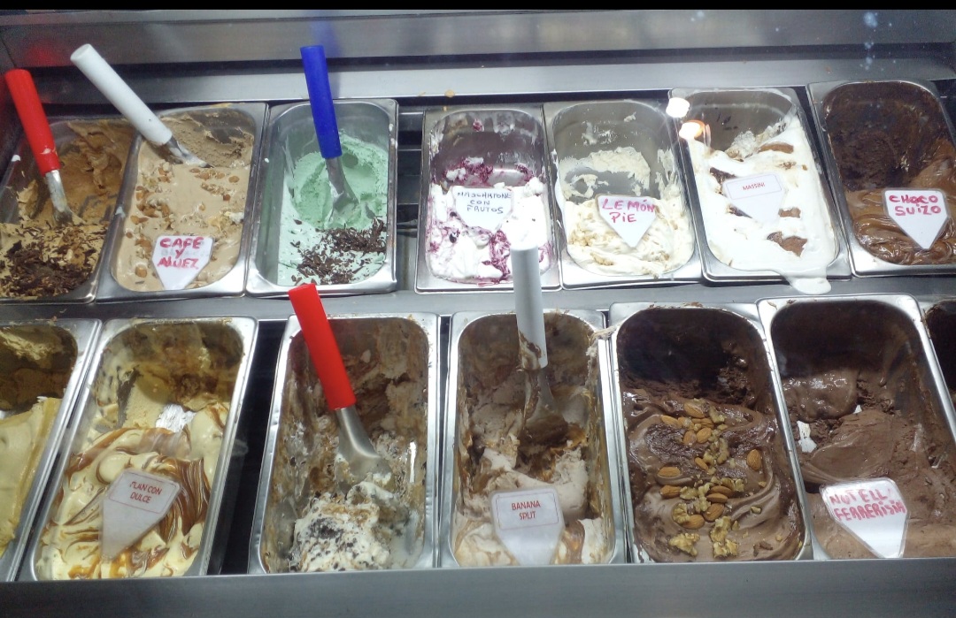 Heladería Cafeteria Artesanal (Mister Máquina)