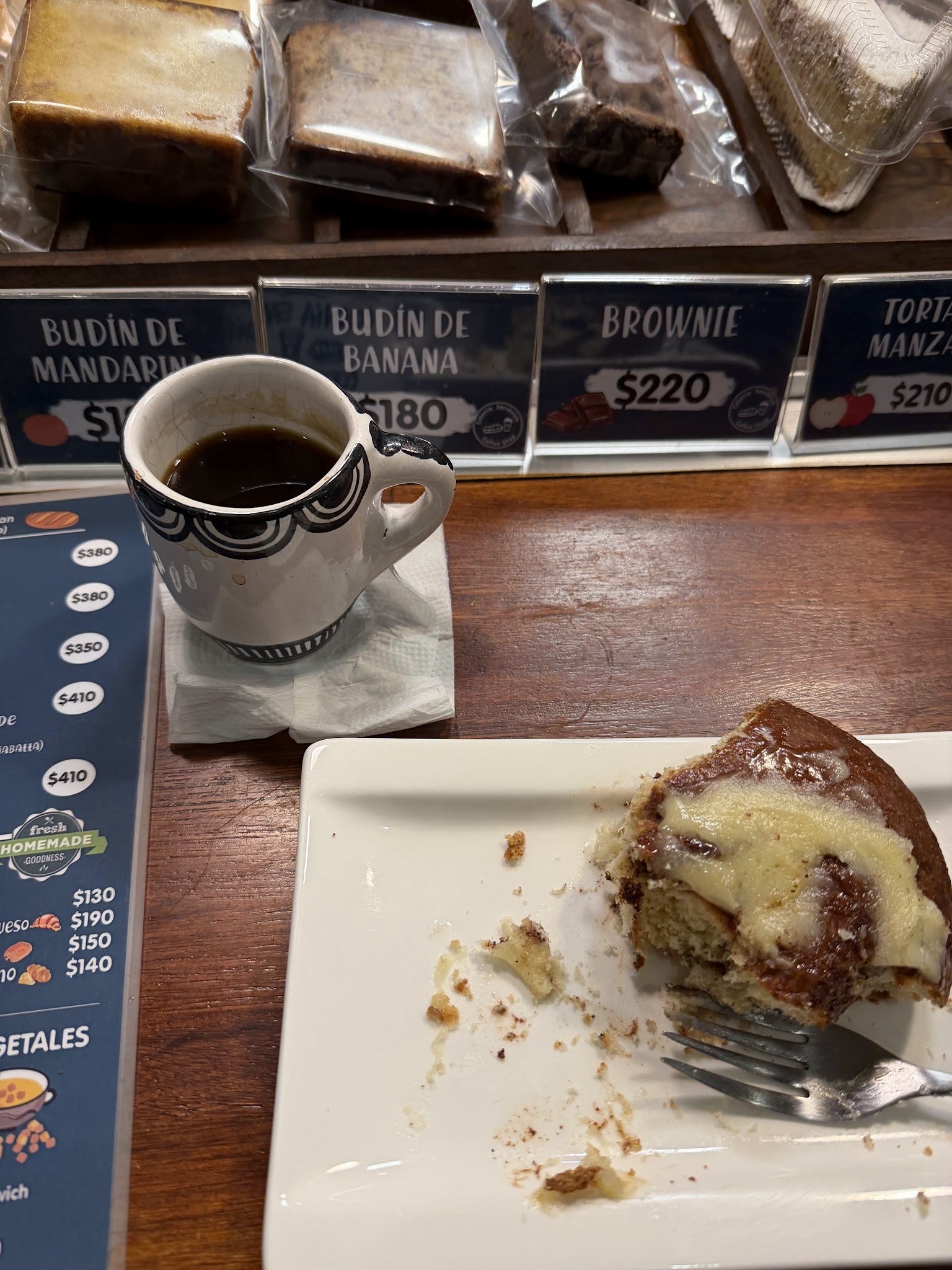 Carta de Colonia Sandwich Coffee Shop · Gral. Flores, foto de junio de 2026