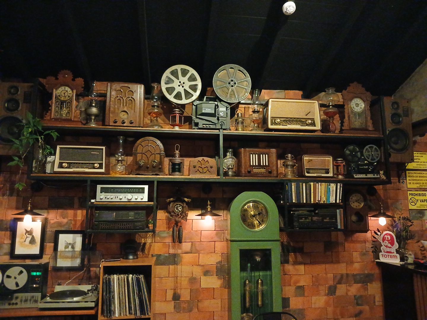 De la Tolva Café Bistró