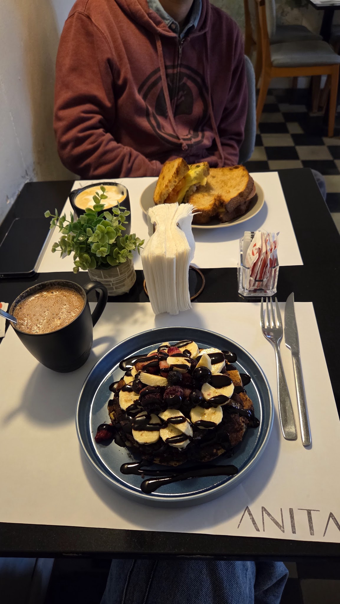 ANITA RESTO-CAFE