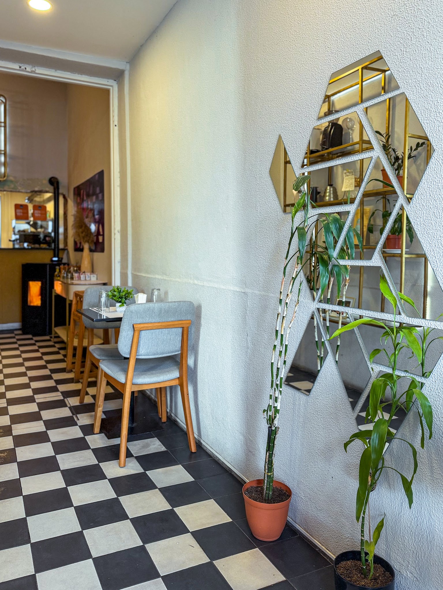 ANITA RESTO-CAFE