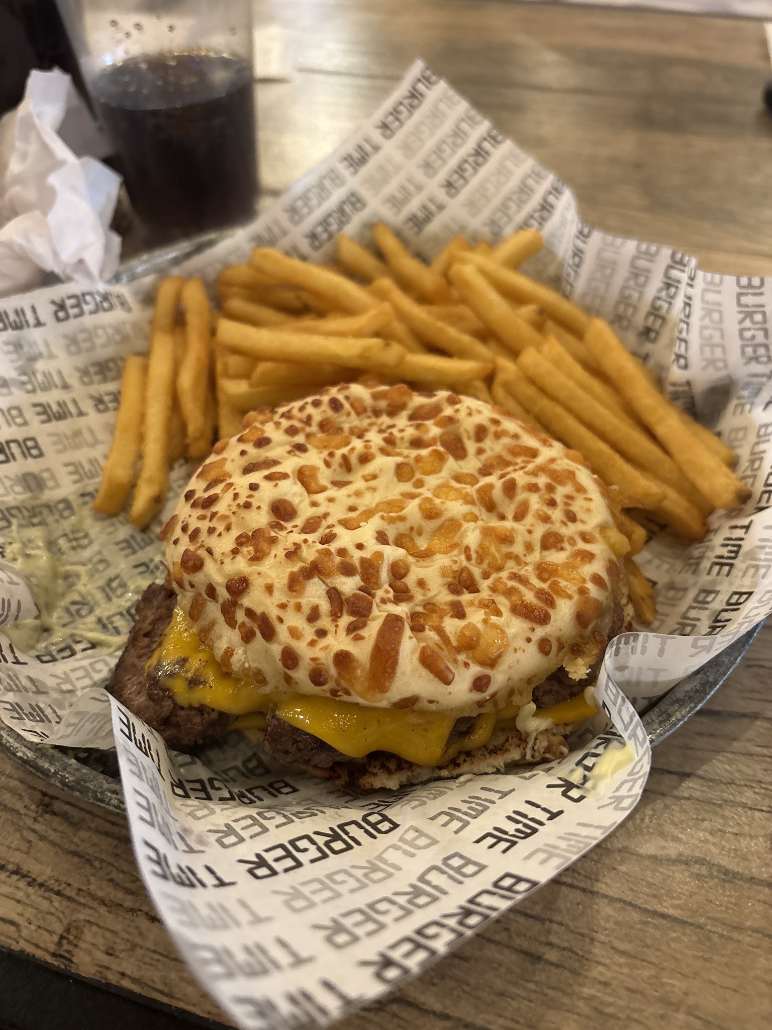 Burger Time en Mercado Arocena - Carrasco