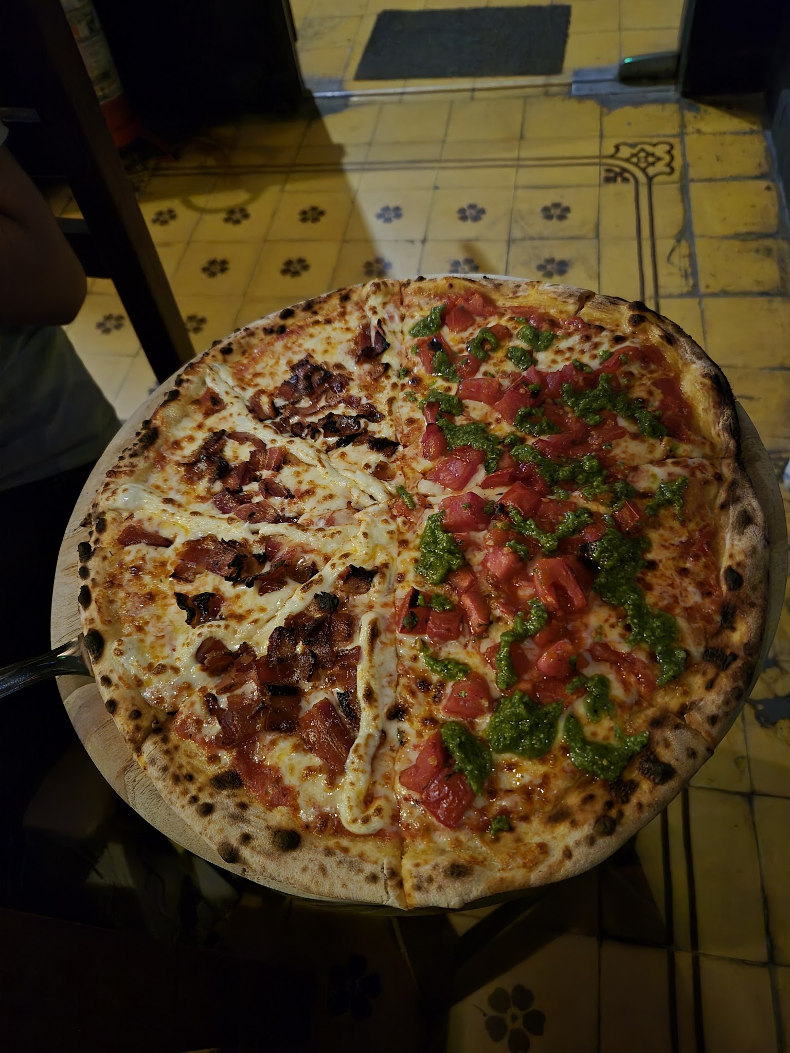 12 Leñas Pizzería