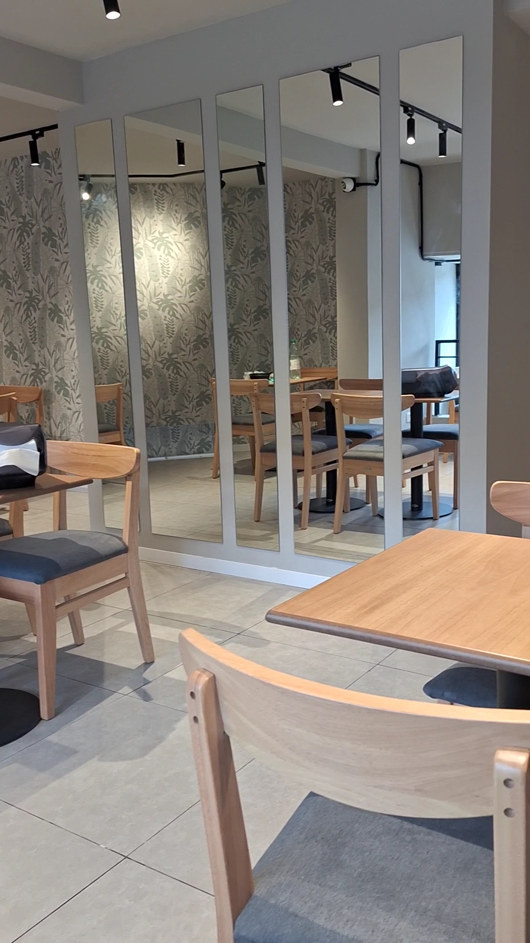 Emporio De Los Sandwiches · Bv. Gral. Artigas