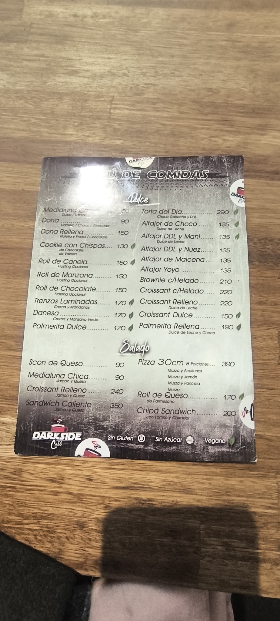 Carta de DarkSide Bros Coleccionables, foto de setiembre de 2026