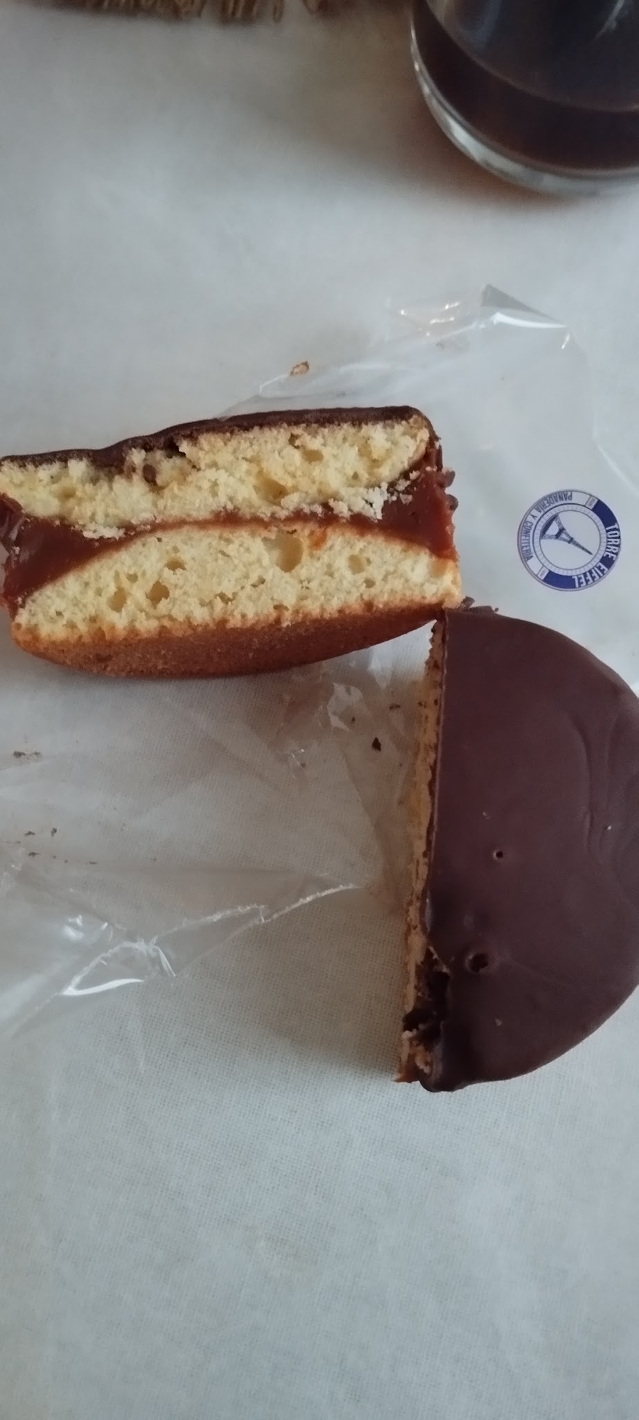 Panadería y Confitería Torre Eiffel