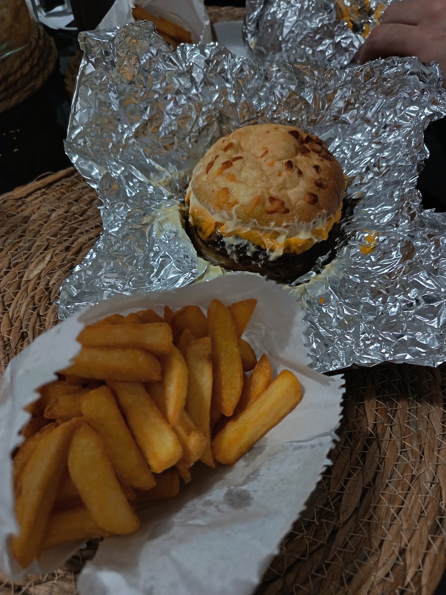 Zikko hamburguesas y pastas