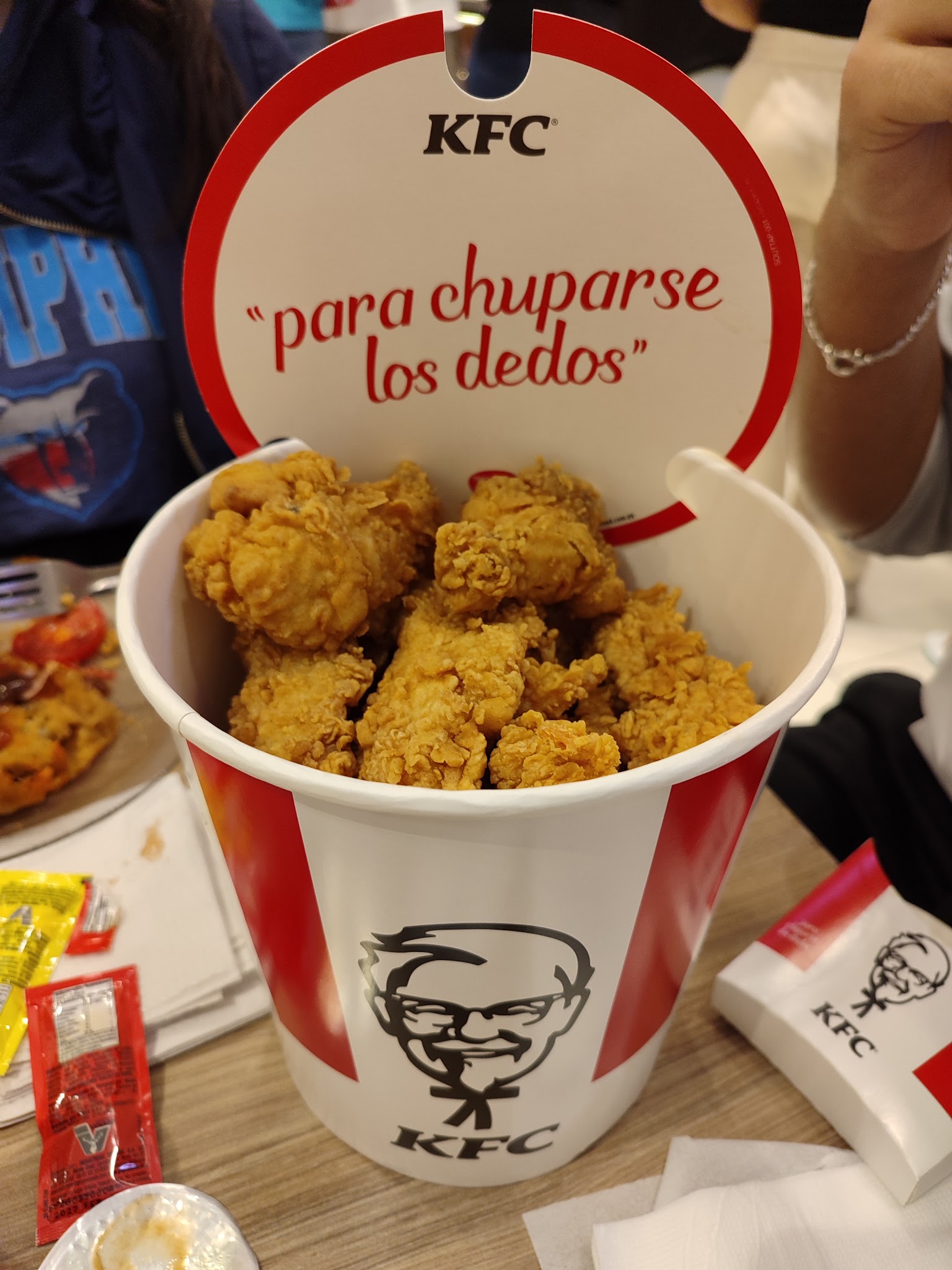 KFC · Av. Aviadores del Chaco