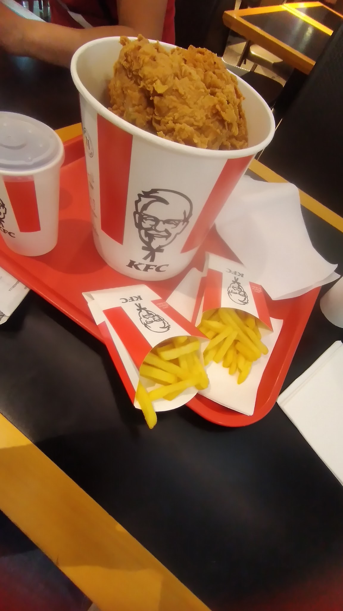 KFC · Av. Aviadores del Chaco