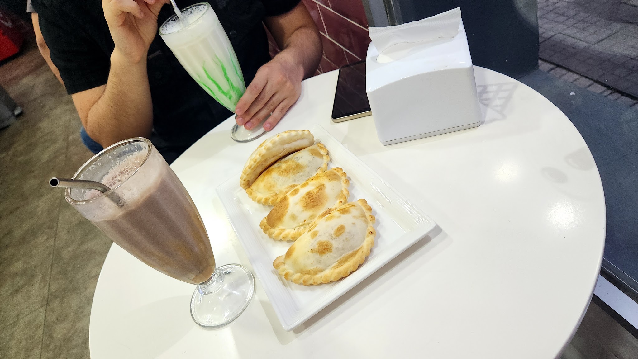 Bocatti Empanadas & Mercatto Helados Artesanales