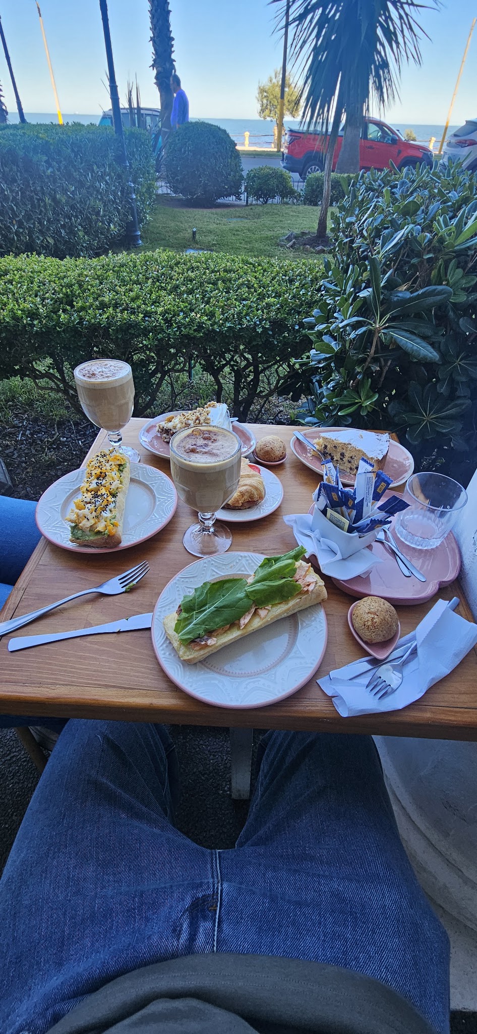 Capricho’s Pastelería & Café