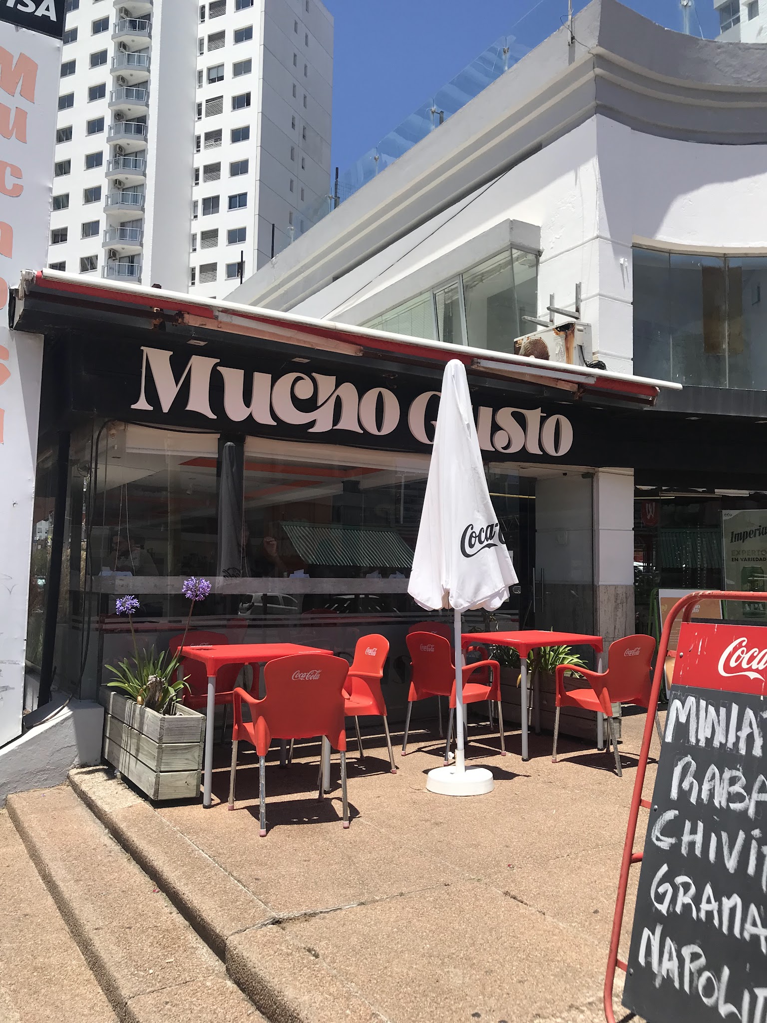 Rotisería Mucho Gusto