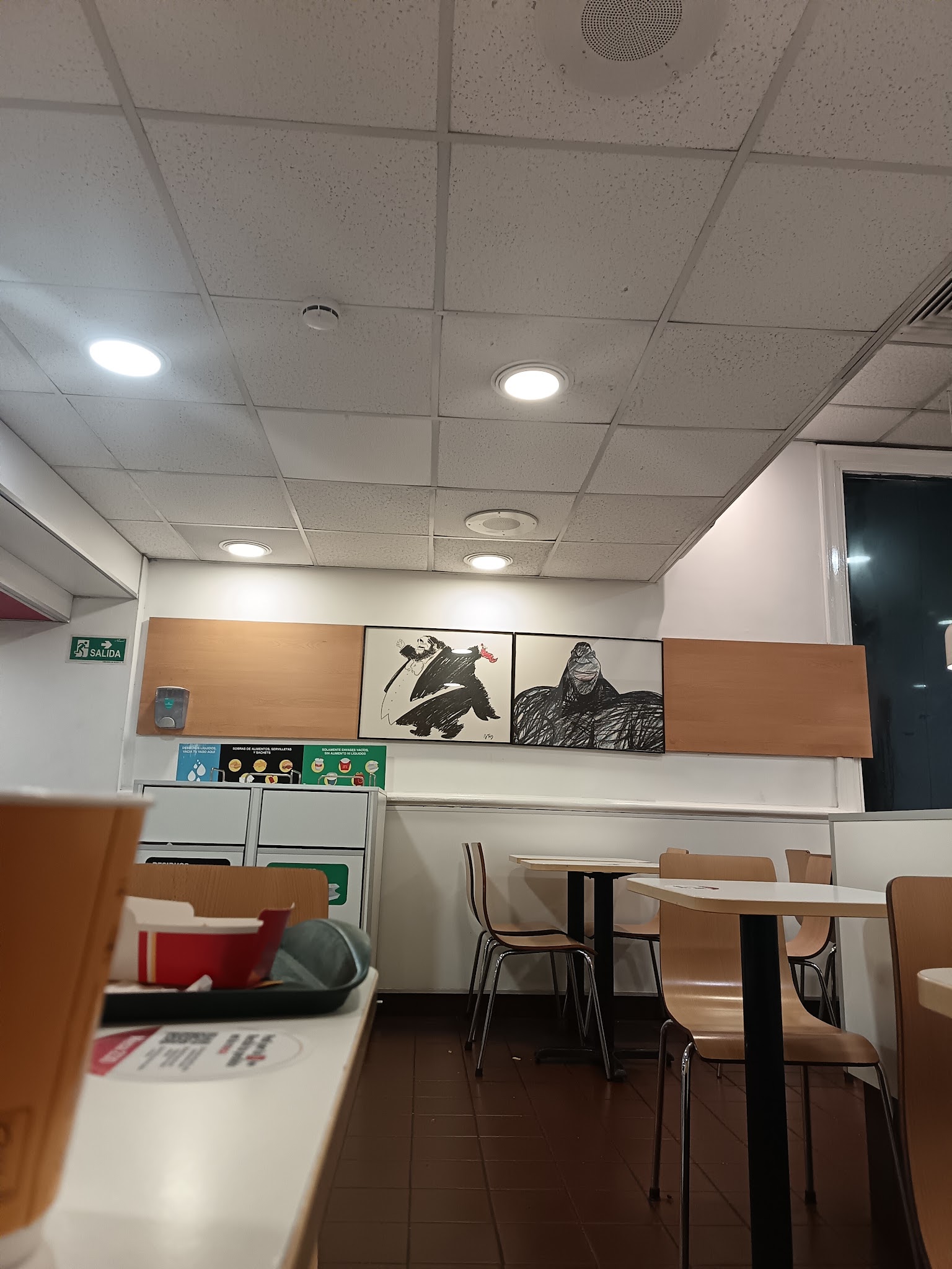 McDonald's · Av. 18 de Julio