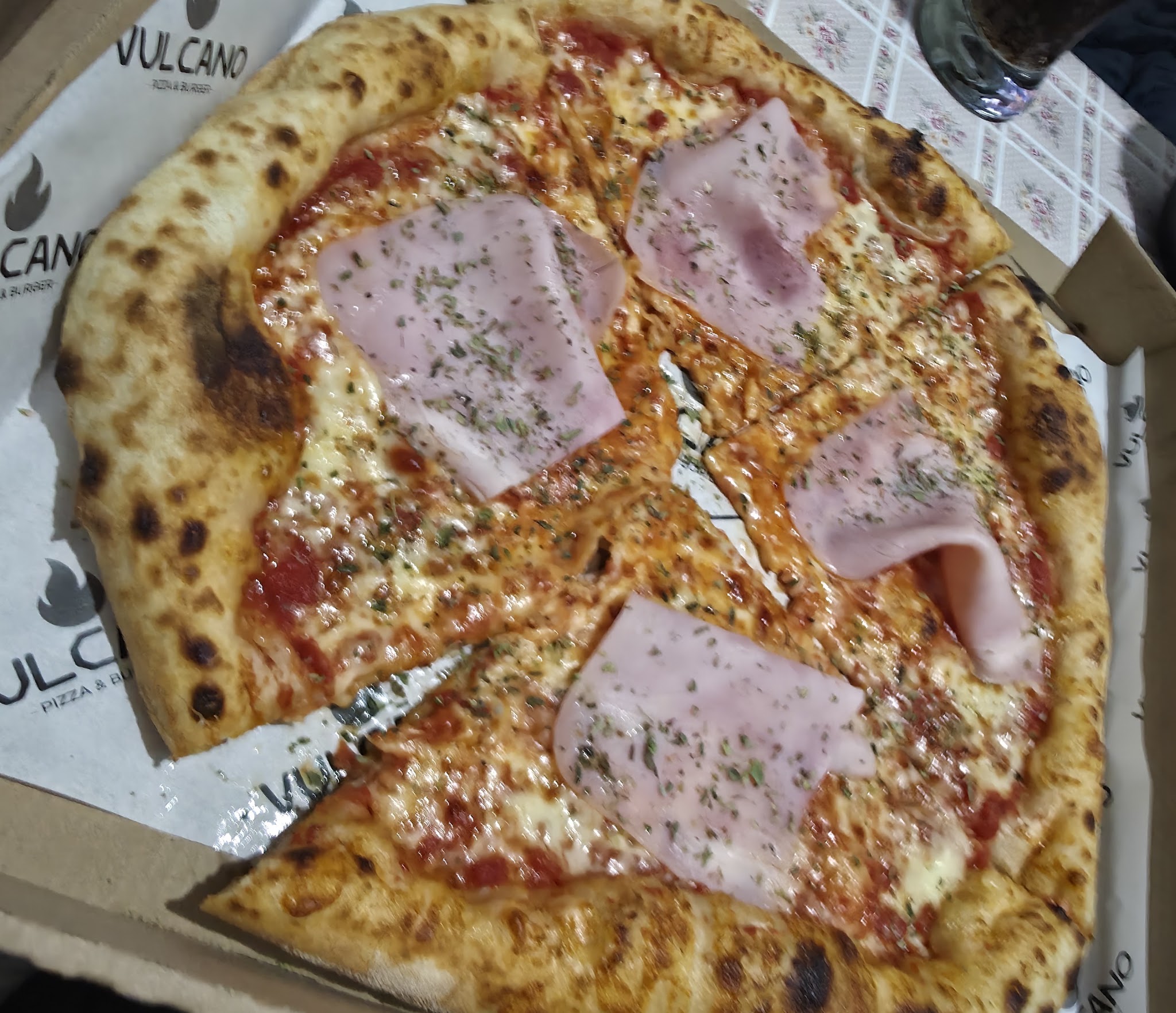 VULCANO pizzas burger