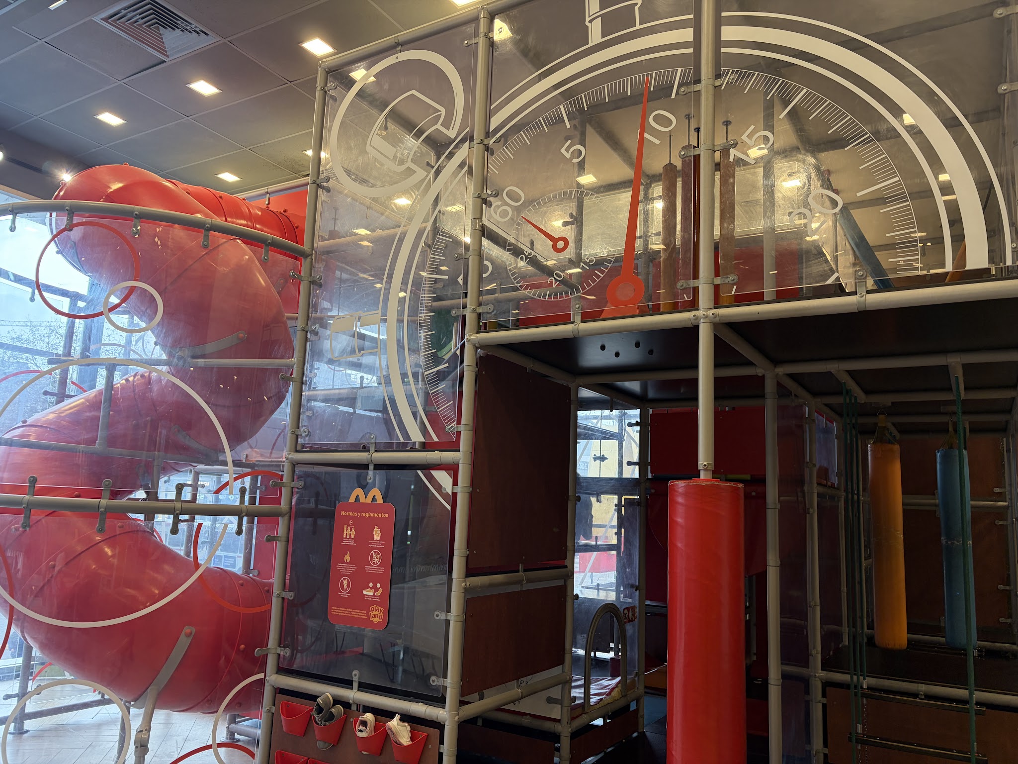 McDonald’s · Montevideo Shopping
