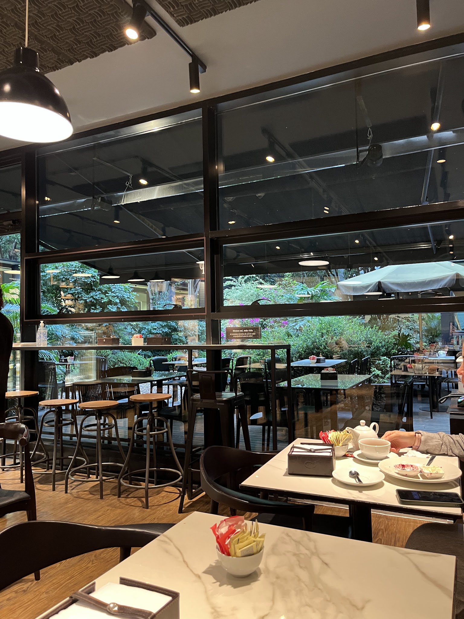 HB Coffee Shop