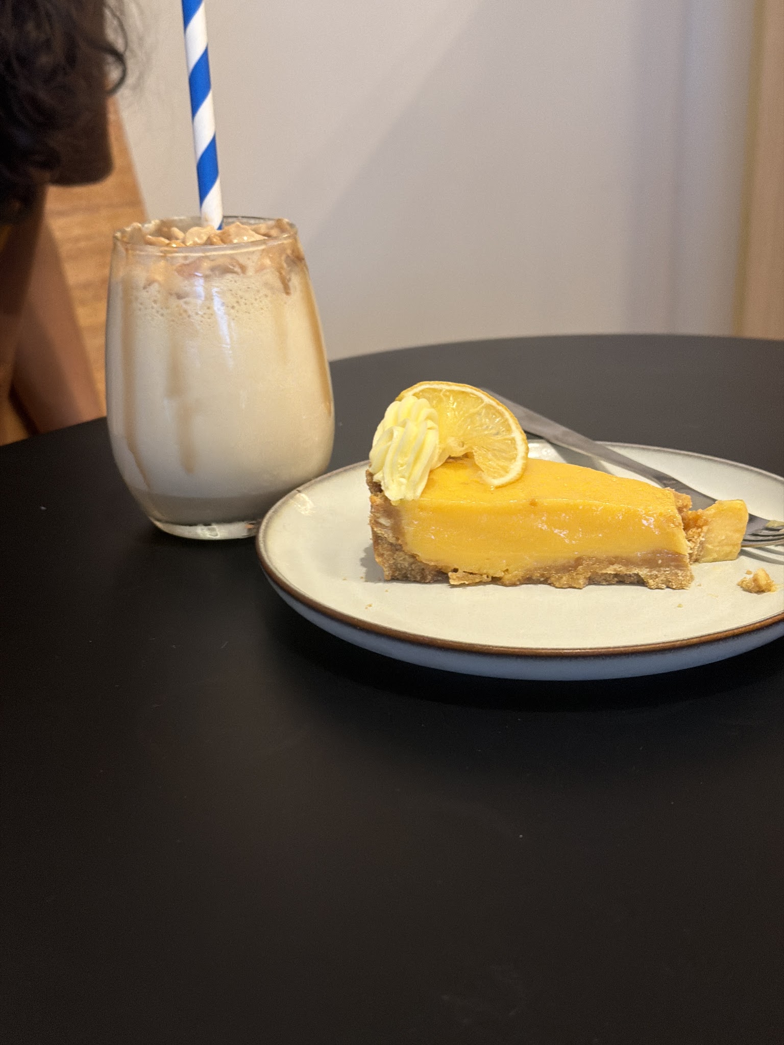 Crudo Cafe & Sandwiches