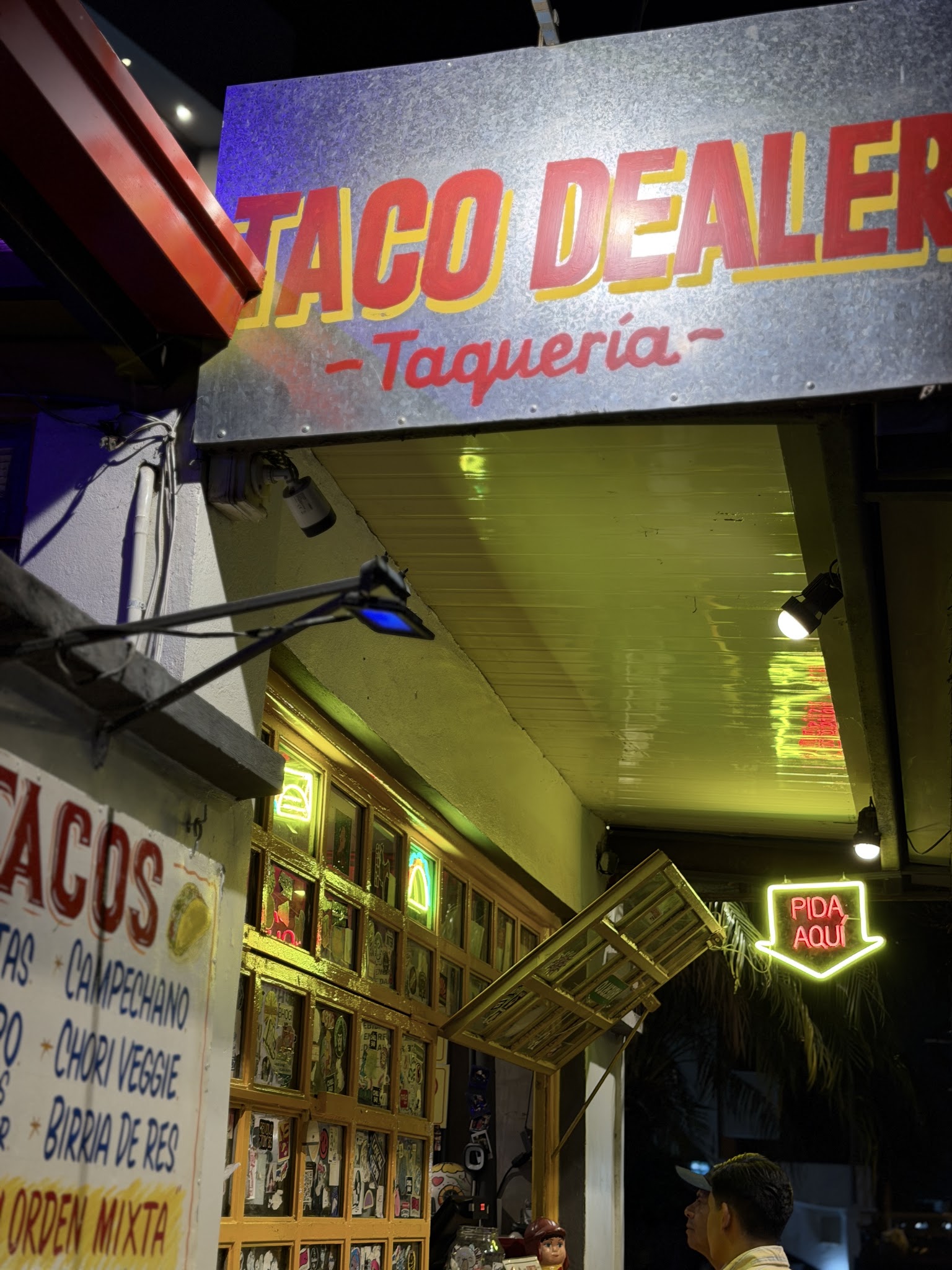 Taco Dealer