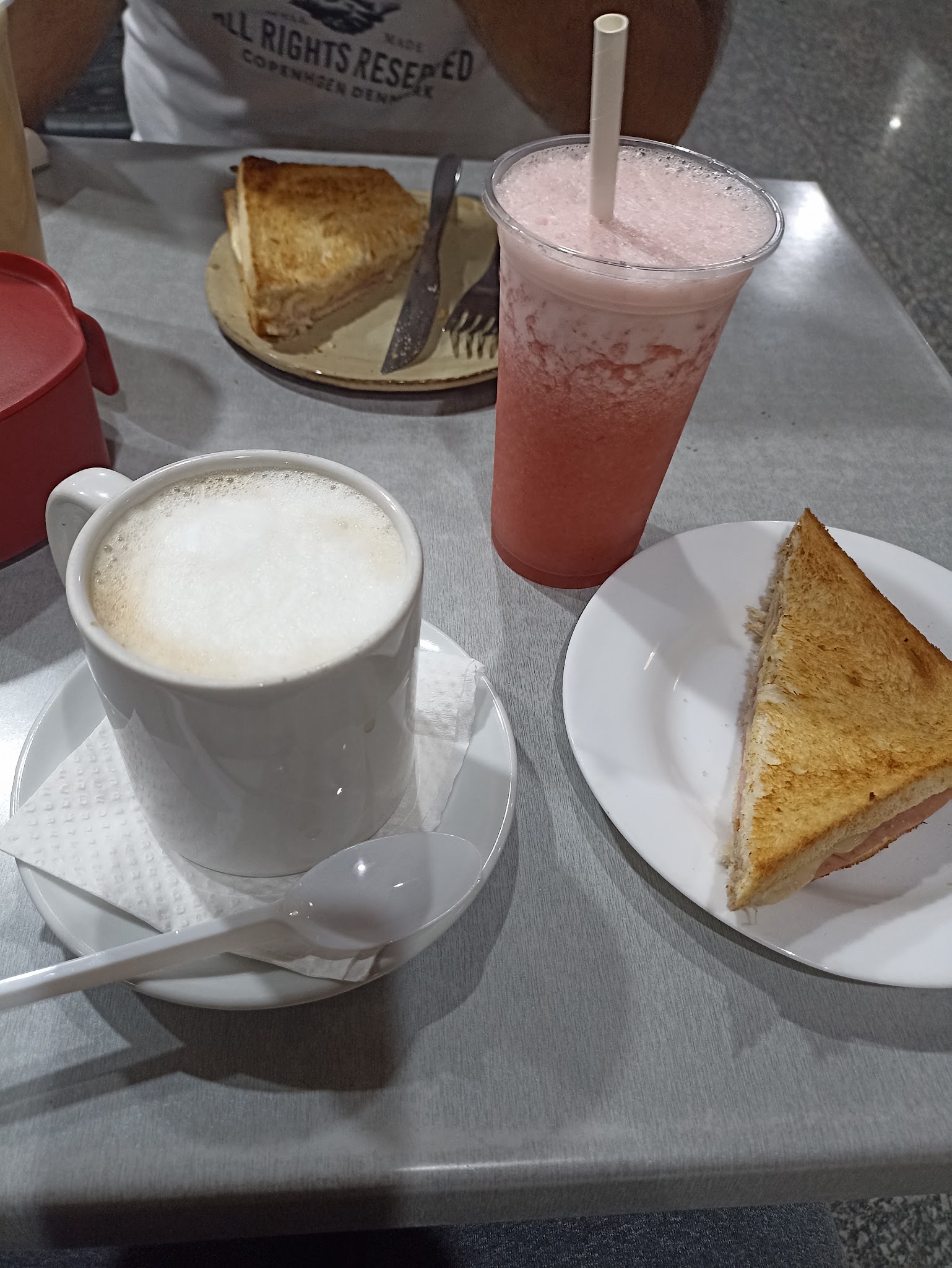 Ña Eustaquia - Mall Excelsior