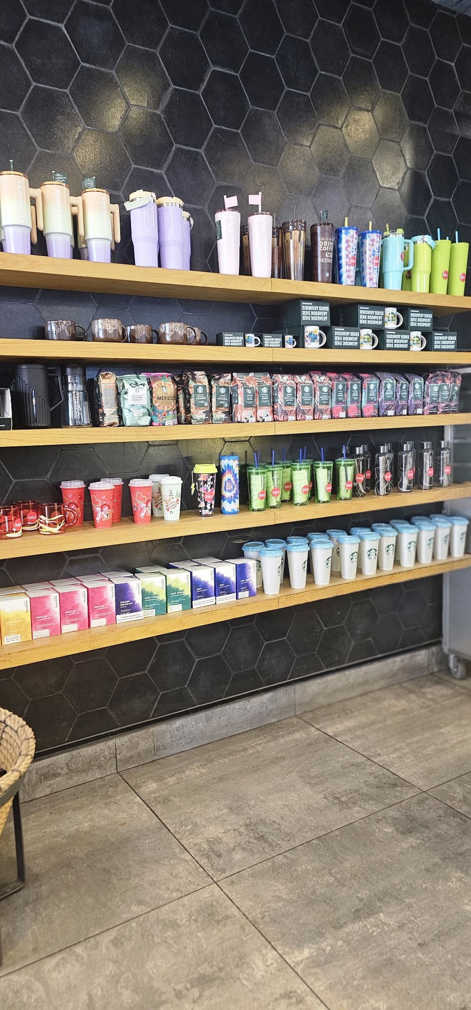 Starbucks · Montevideo Shopping