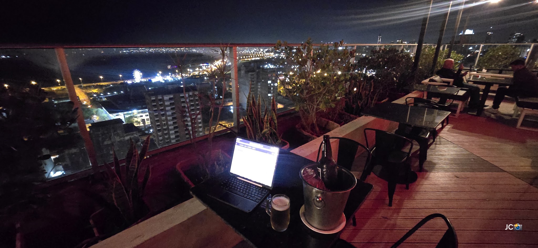 Negroni Downtown Skybar