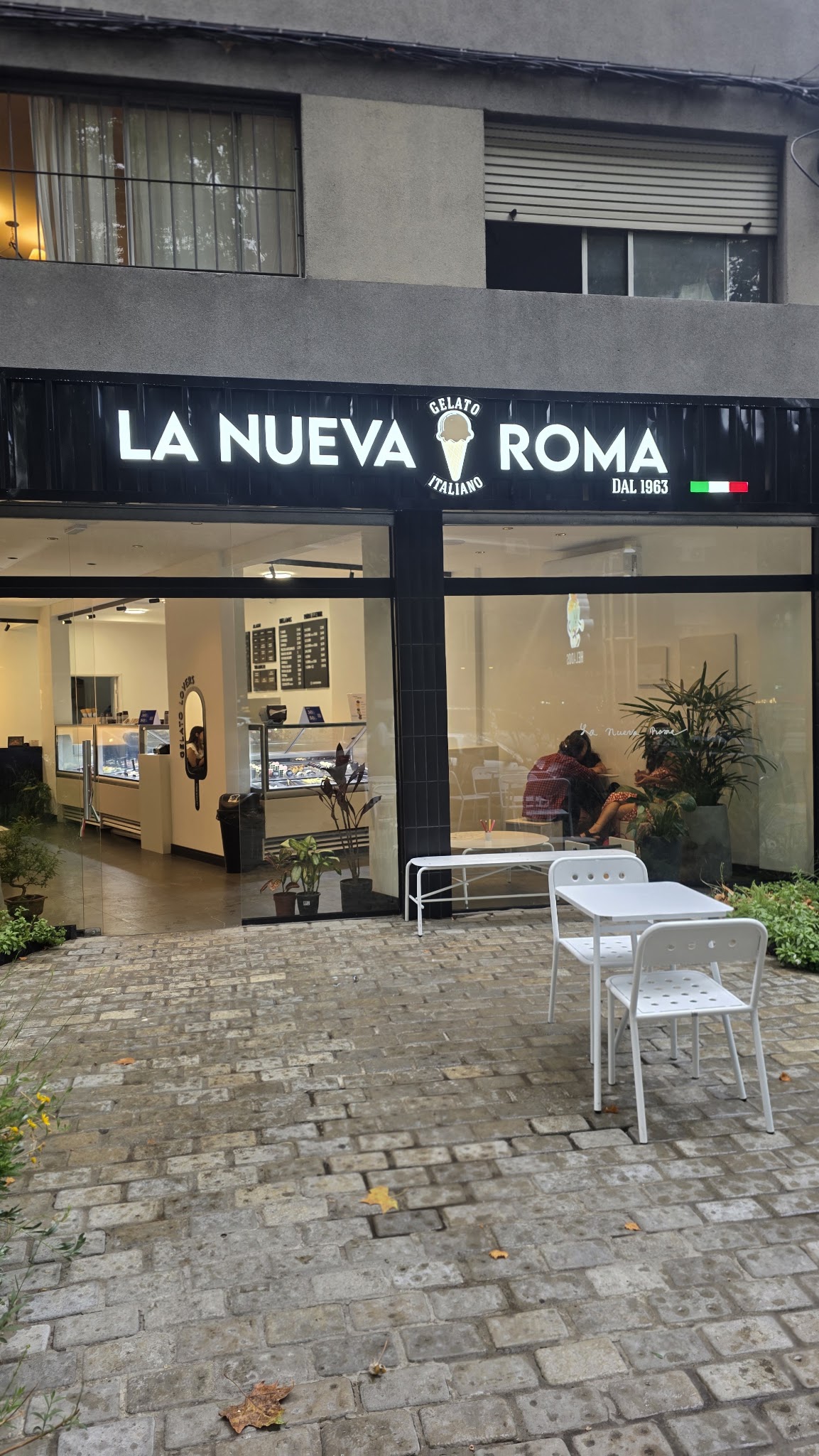 La Nueva Roma Cordón