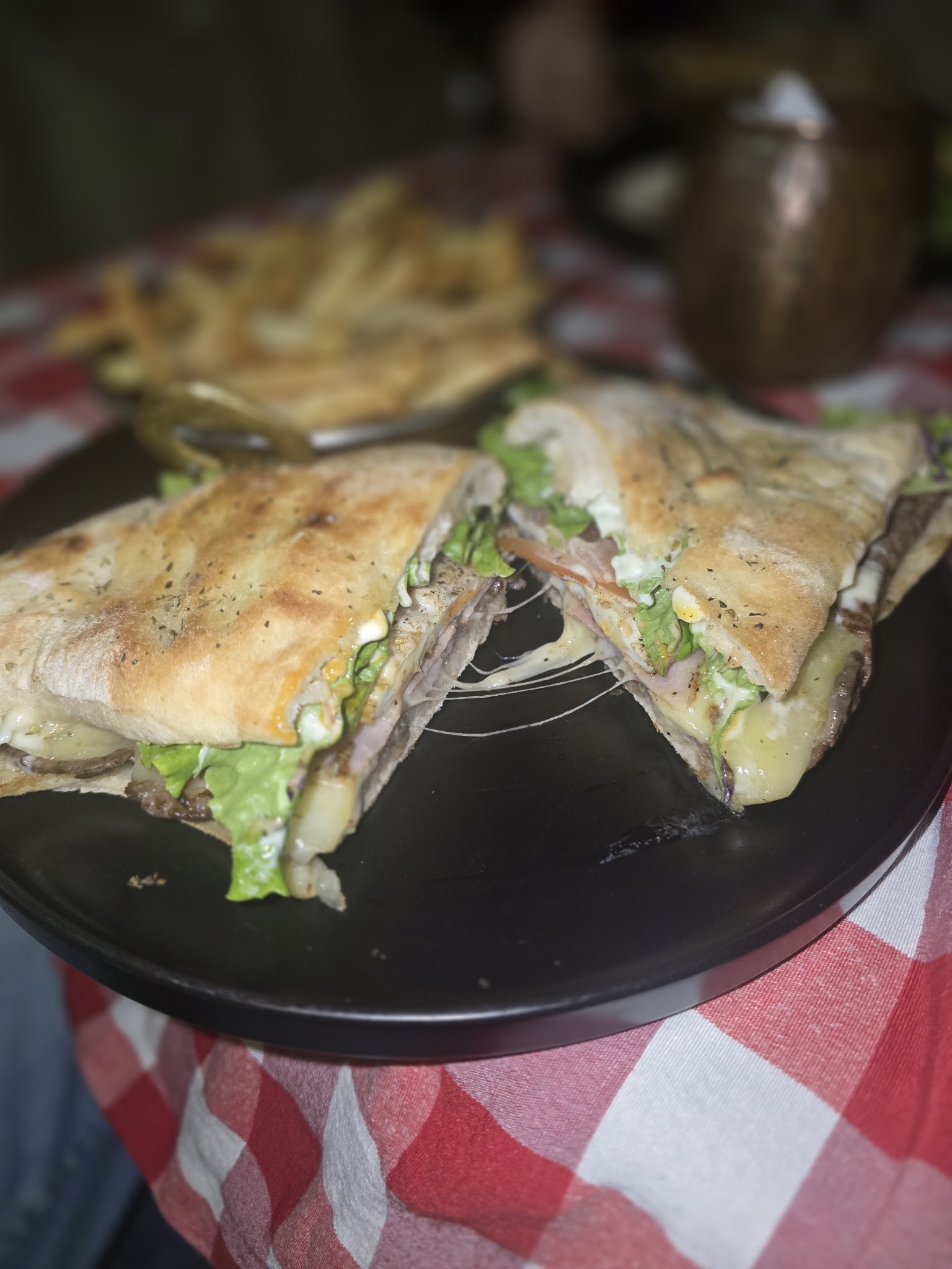 Patronus – Restaurante de Fusión Mediterránea y Criolla en El Pinar