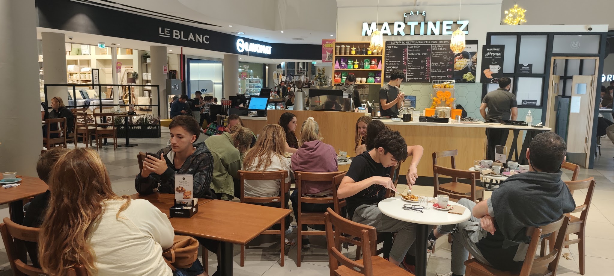 Cafe Martinez
