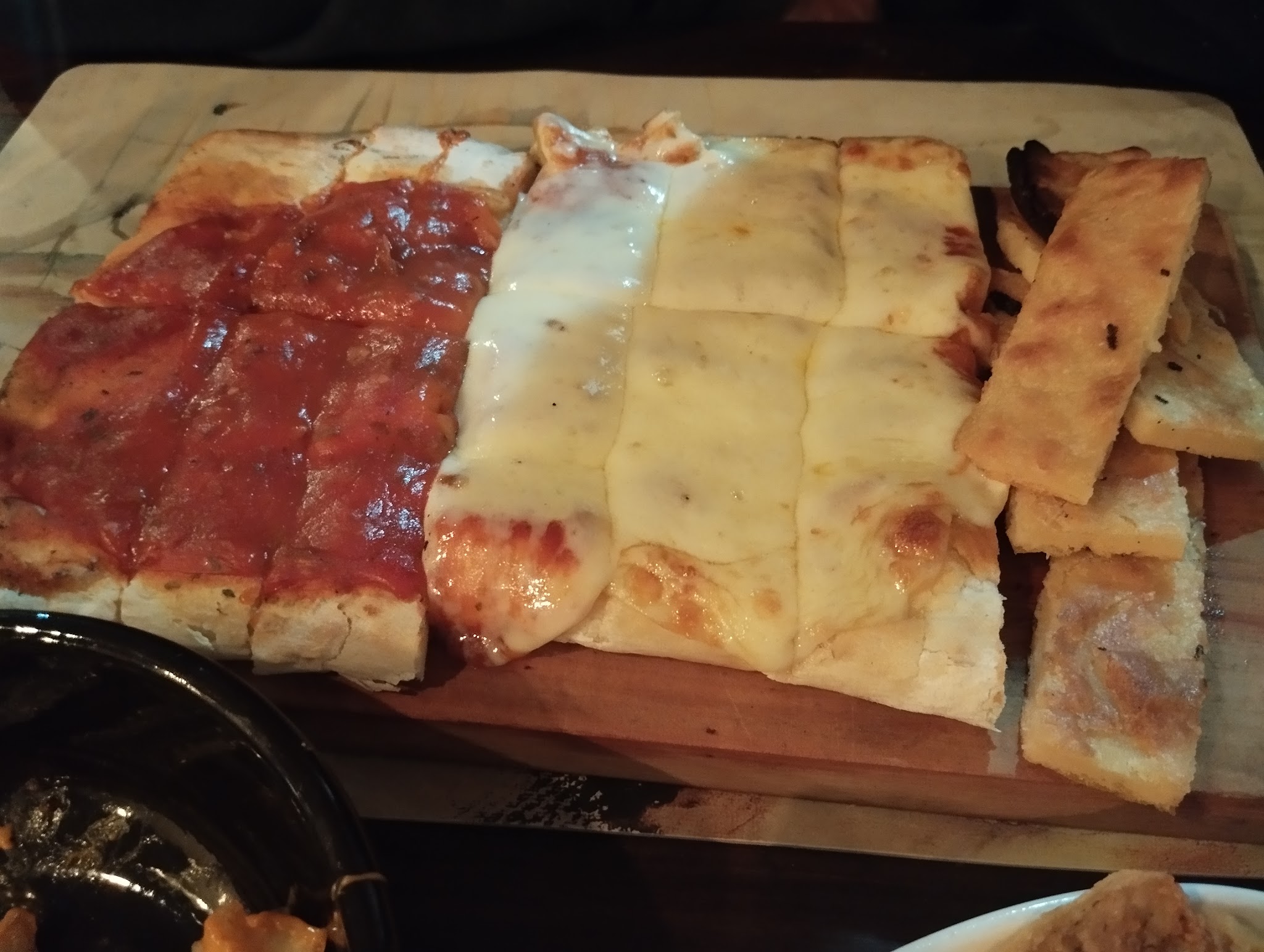 LA ESCONDIDA RESTOBAR