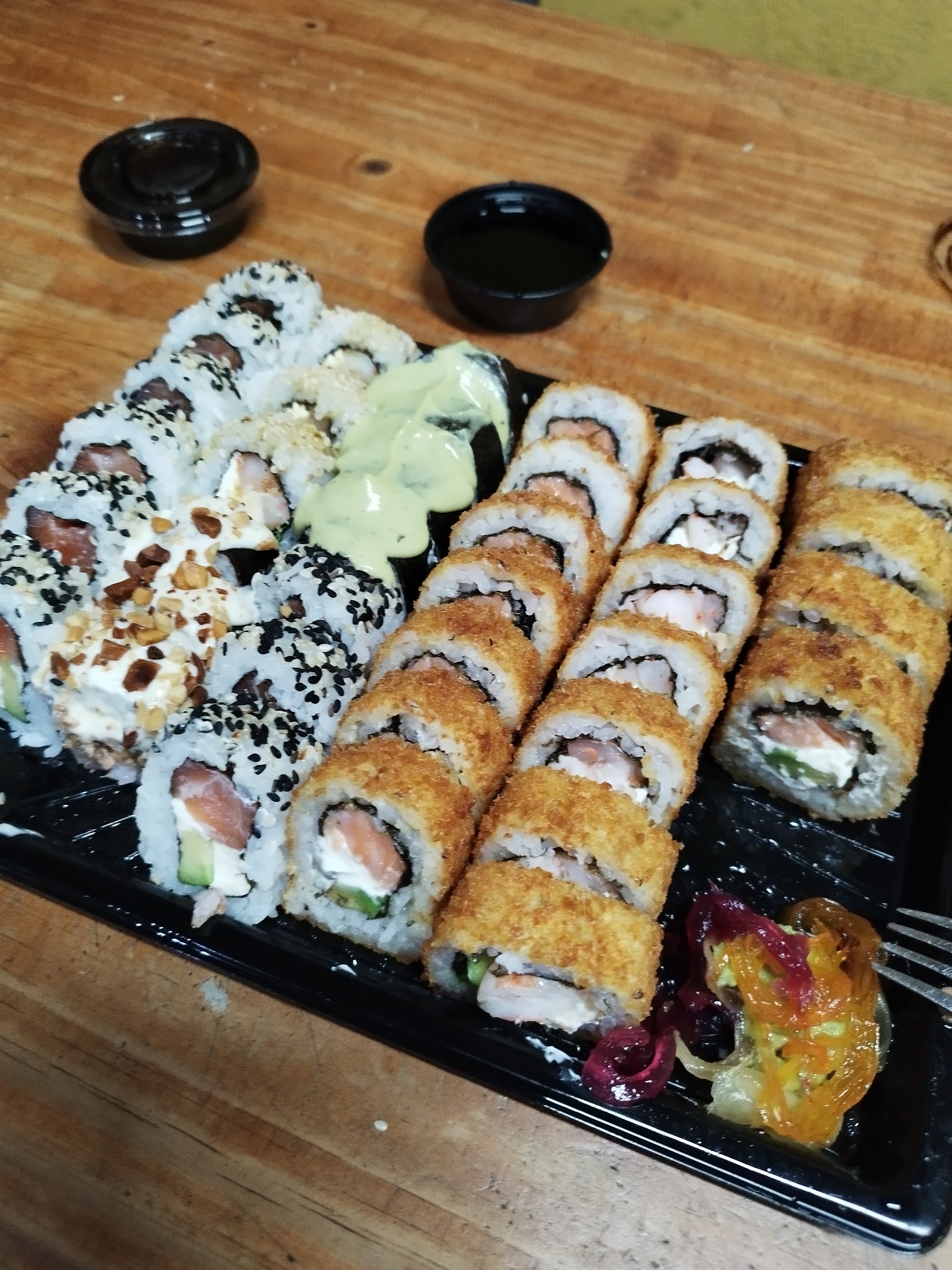 Prado Rolls - Sushi & Poke