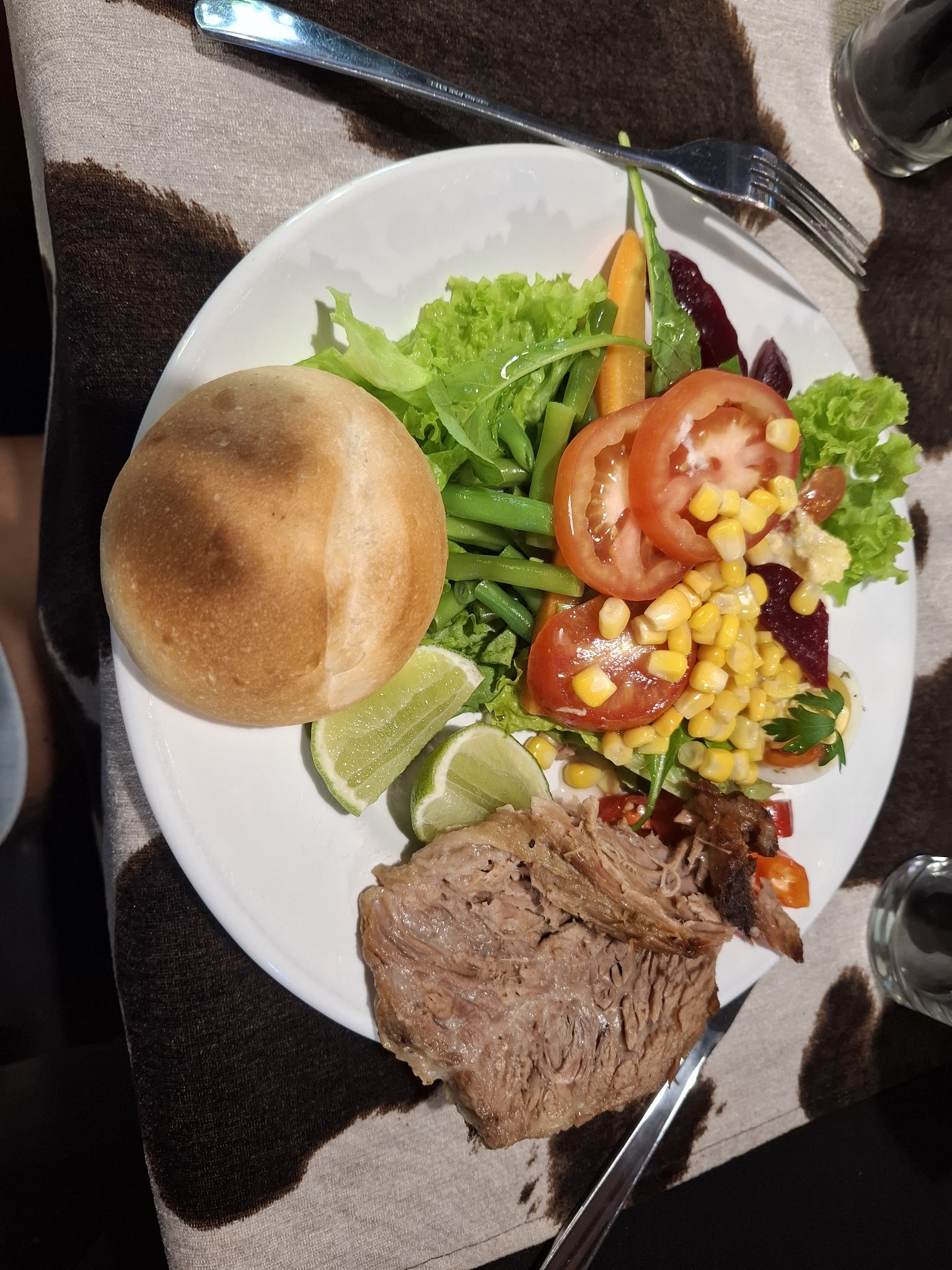 BRASA & LEÑA CHURRASQUERÍA