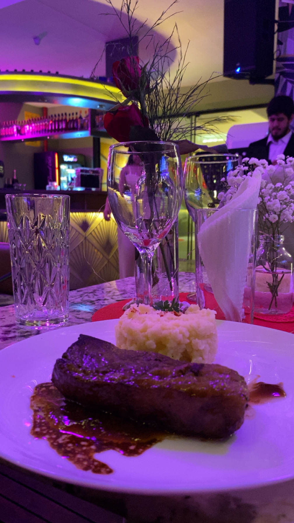 SOLES Bar & Restaurante