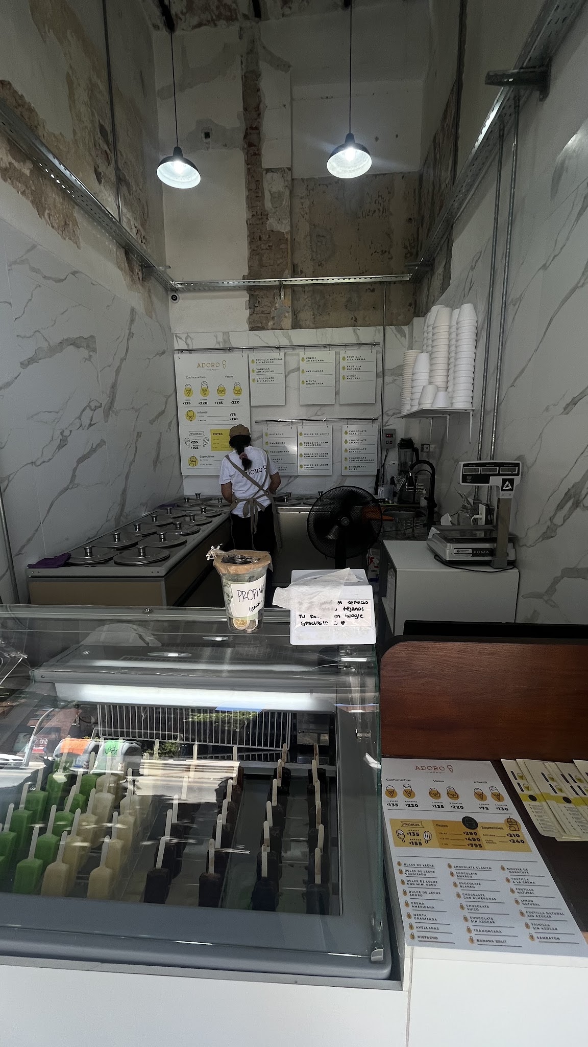 Adoro "Gelateria al paso"