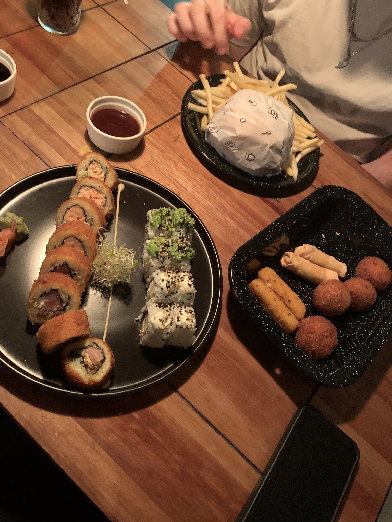 Shin Do Sushi & Burgers