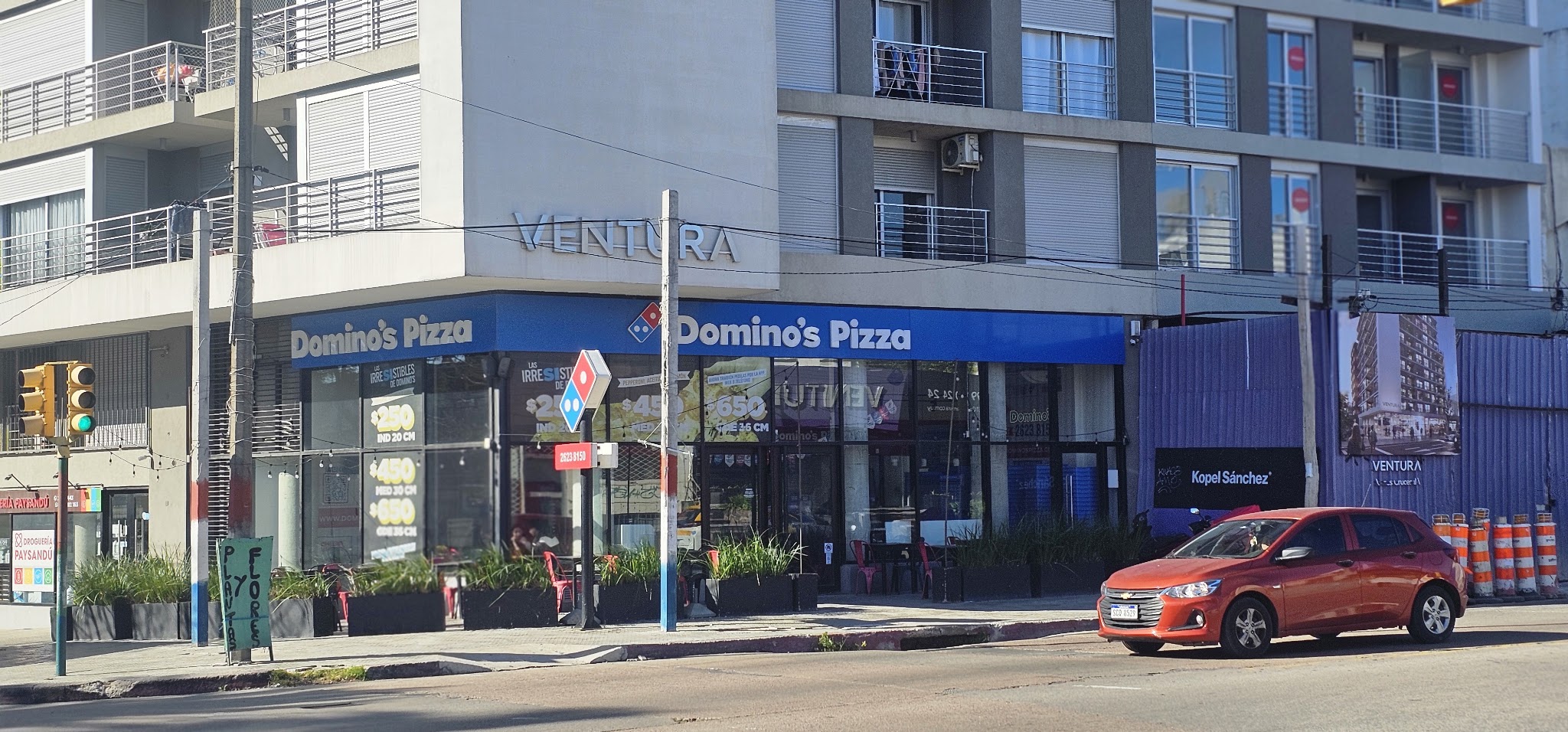 Domino's Pizza · Av. Gral. José Garibaldi