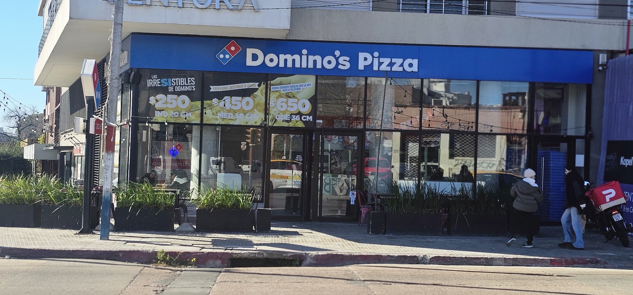 Domino's Pizza · Av. Gral. José Garibaldi