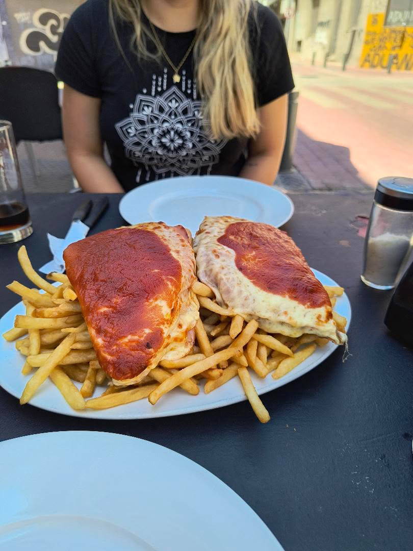 Bar Sarandi
