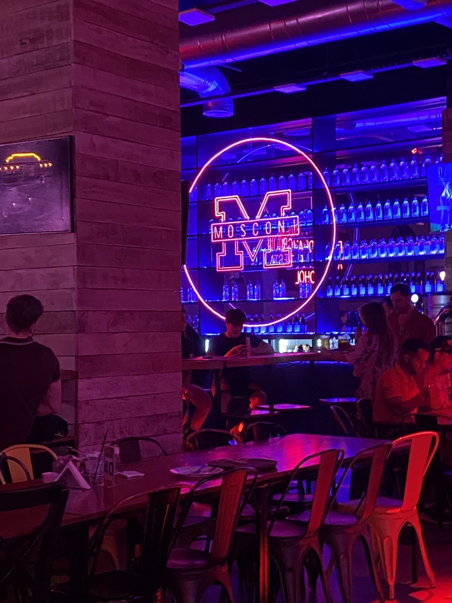 Mosconi Pool Bar