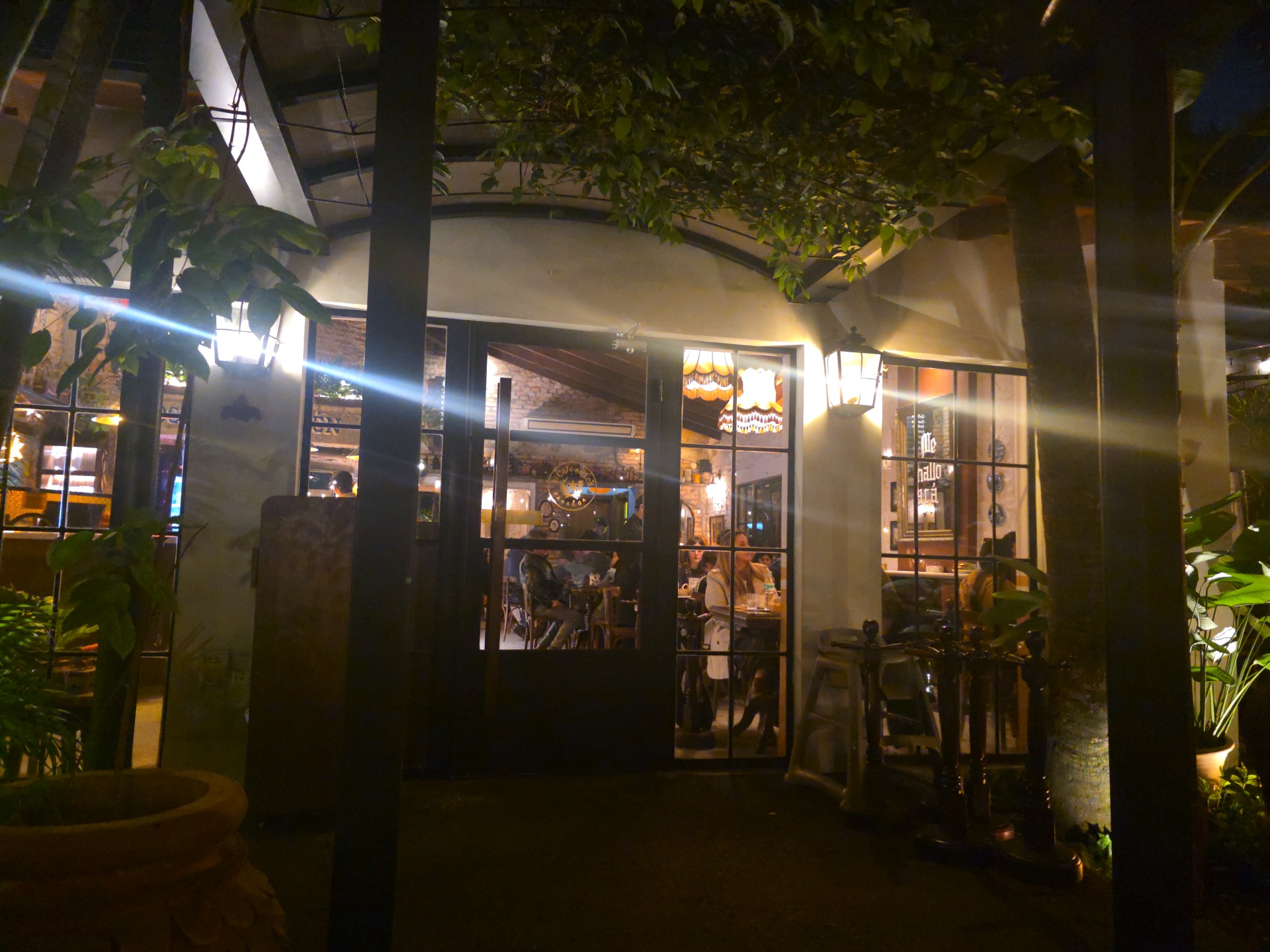 El Café de Acá - Los Laureles