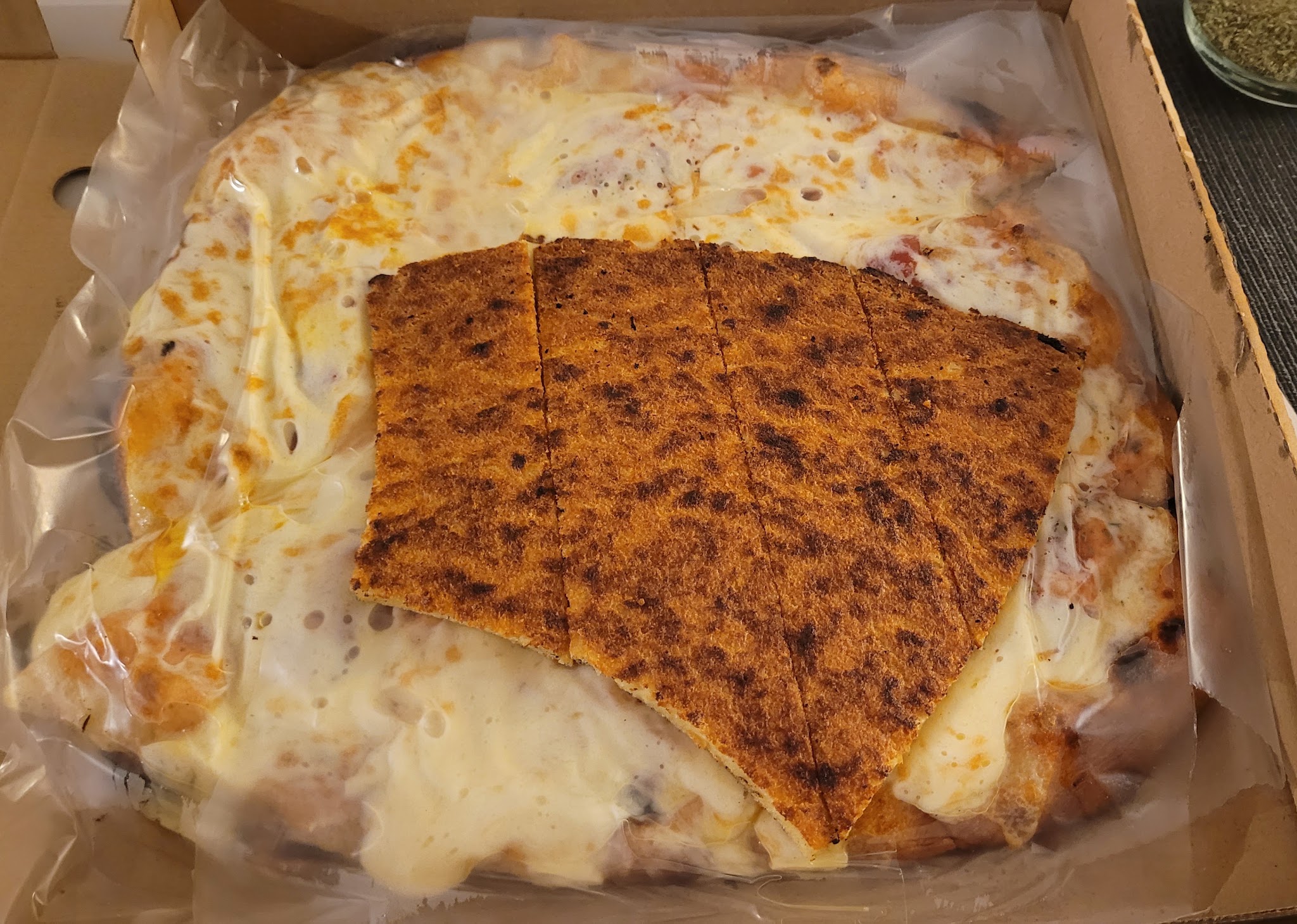 LA DECANA