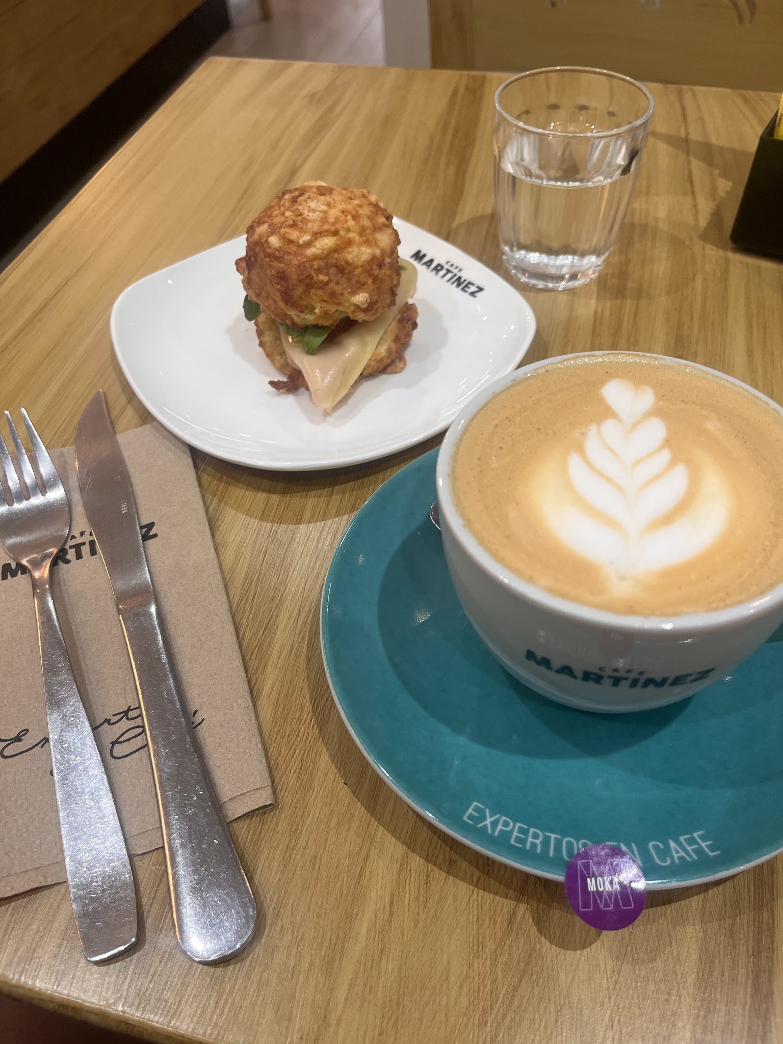Café Martínez · Av. Luis Alberto de Herrera