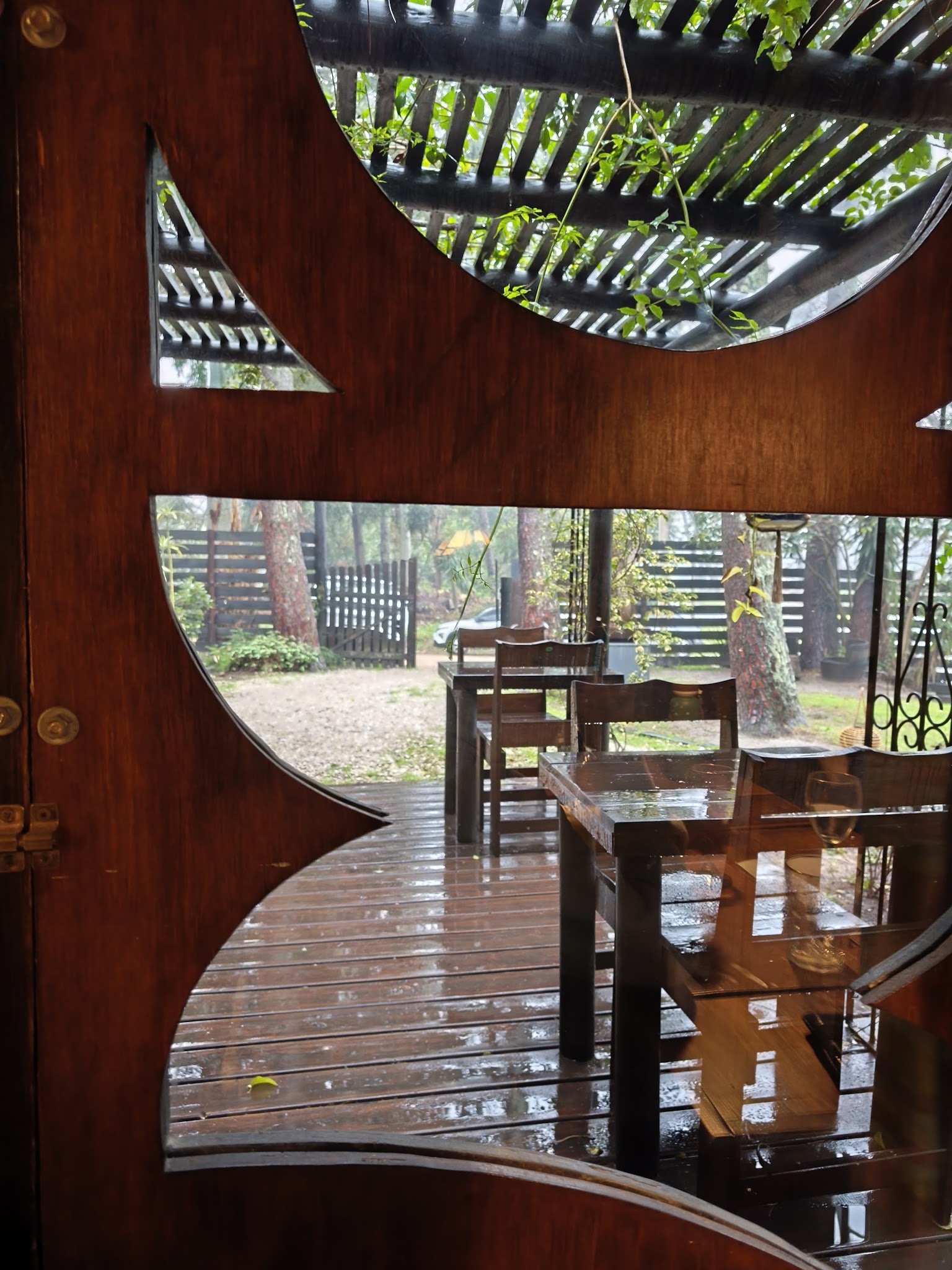 Arazá Resto