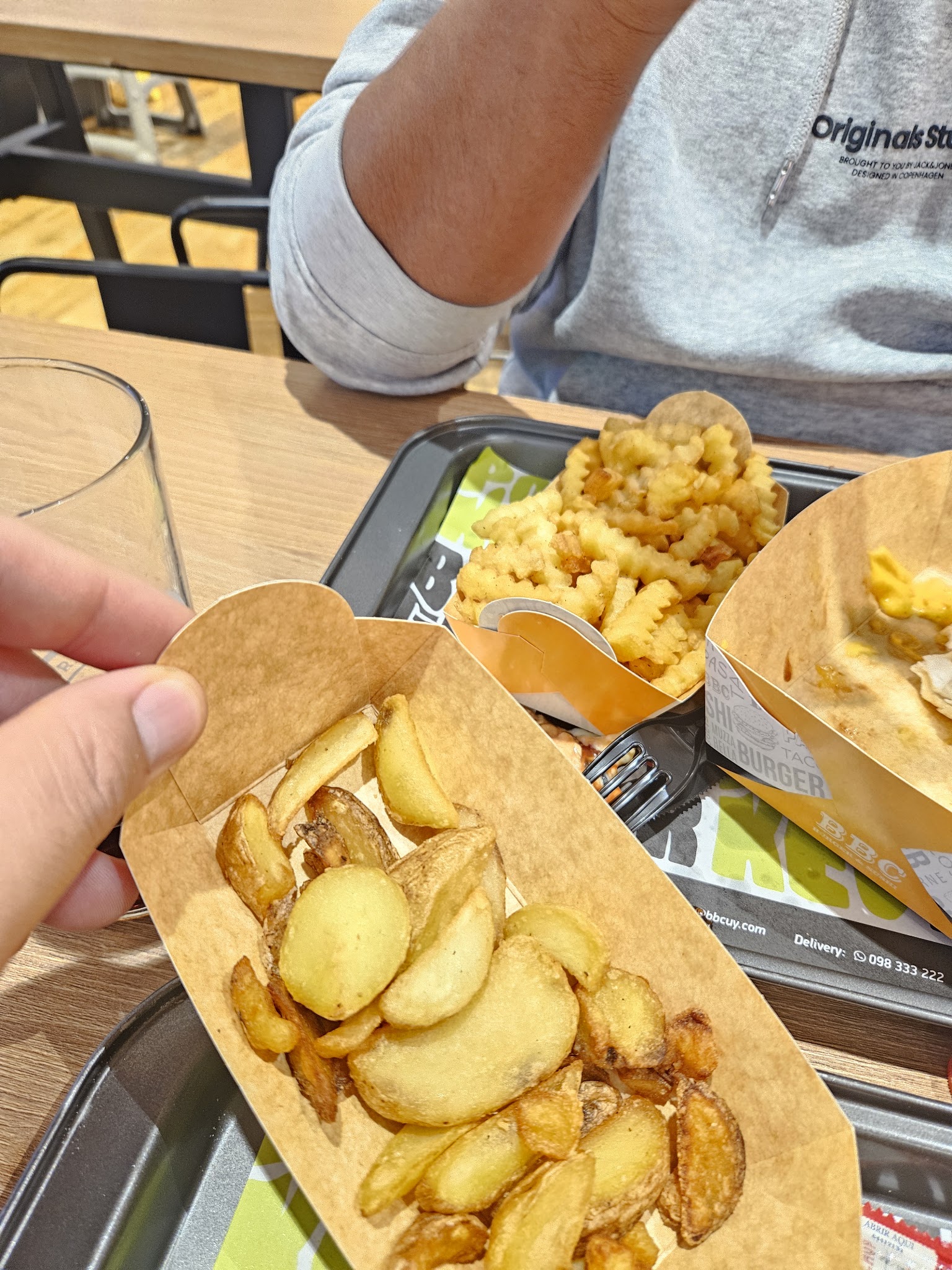 BBC - Burger & Sushi Costa Urbana