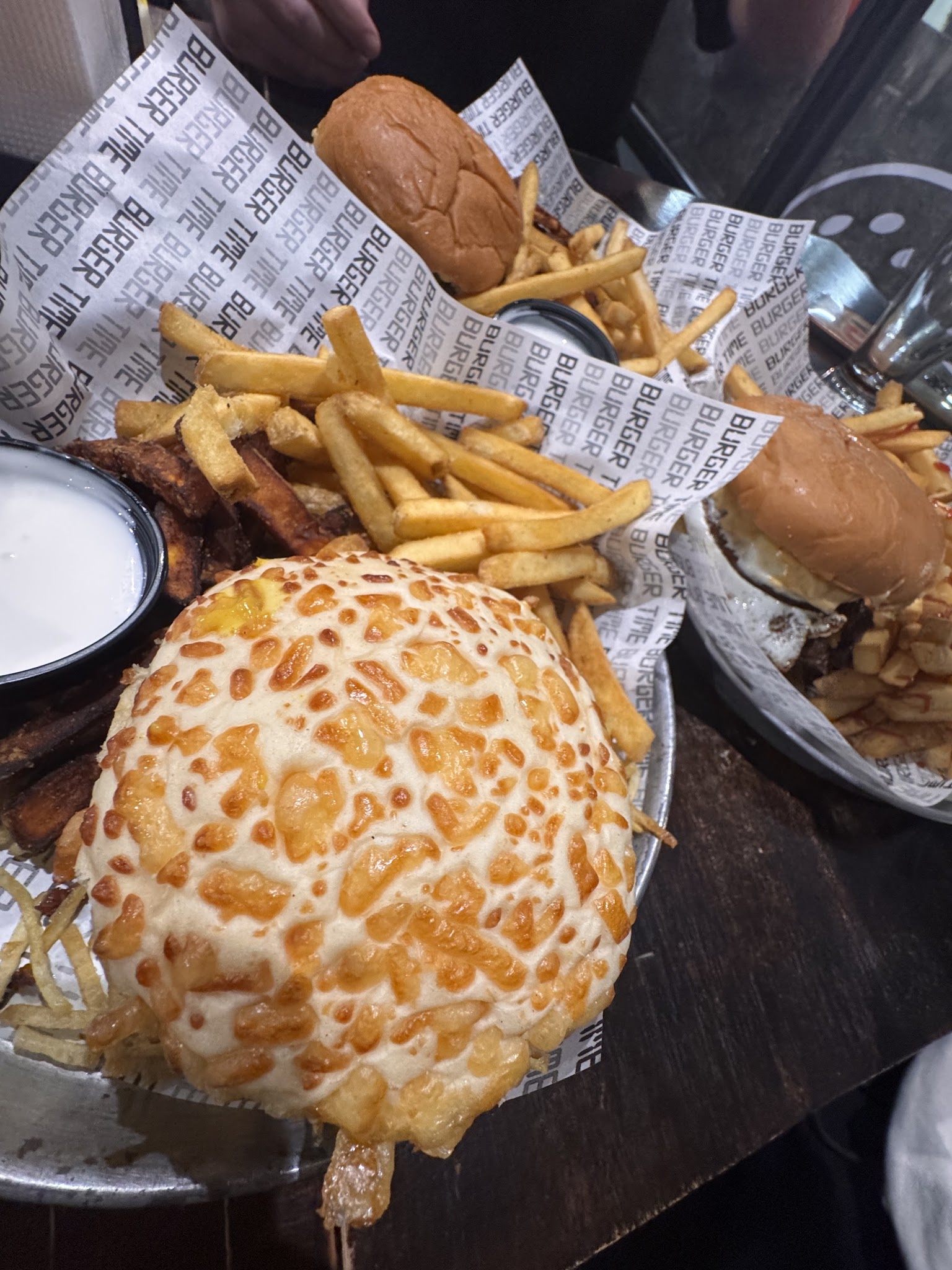 Burger Time - La Costa