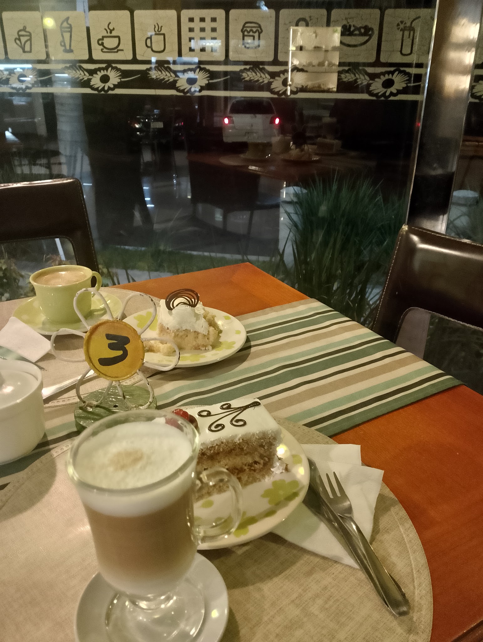 Margarita & Trigo, Confitería